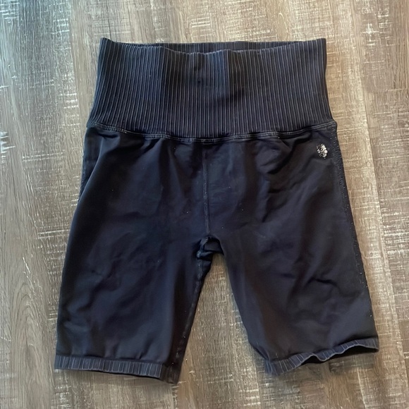 FP Movement Good Karma Bike Short - Picture 2 of 5